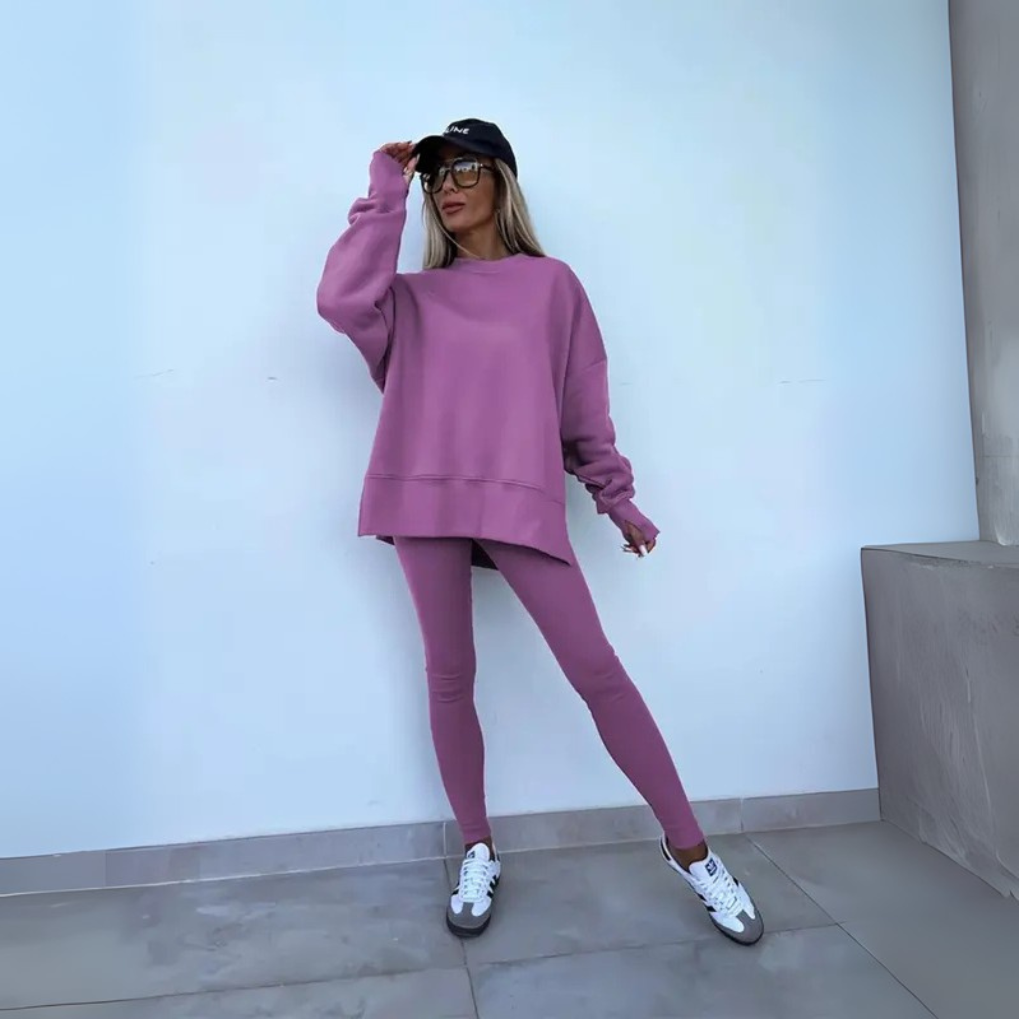 Edyta | Luźny zestaw bluzy z długim rękawem i spodniami