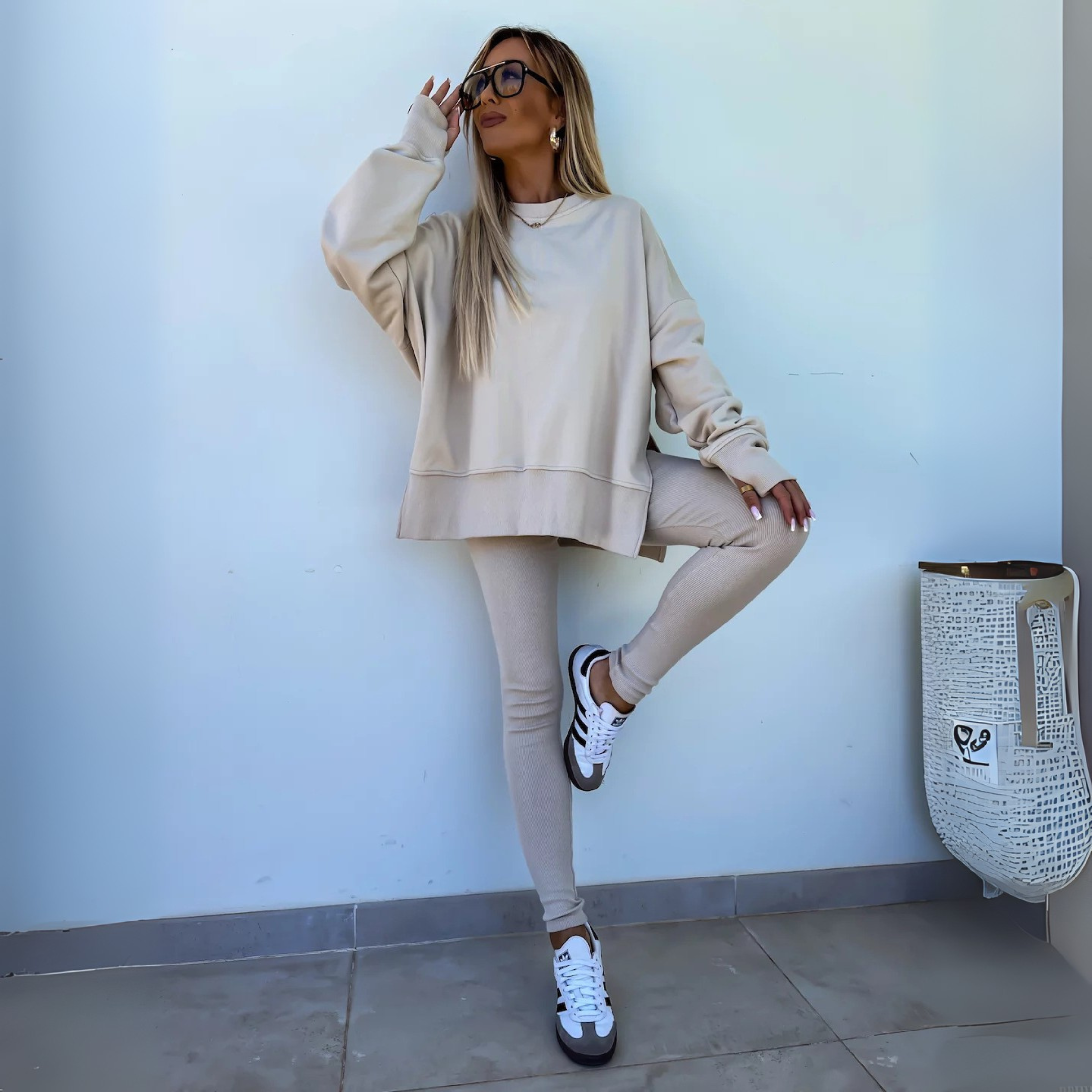 Edyta | Luźny zestaw bluzy z długim rękawem i spodniami