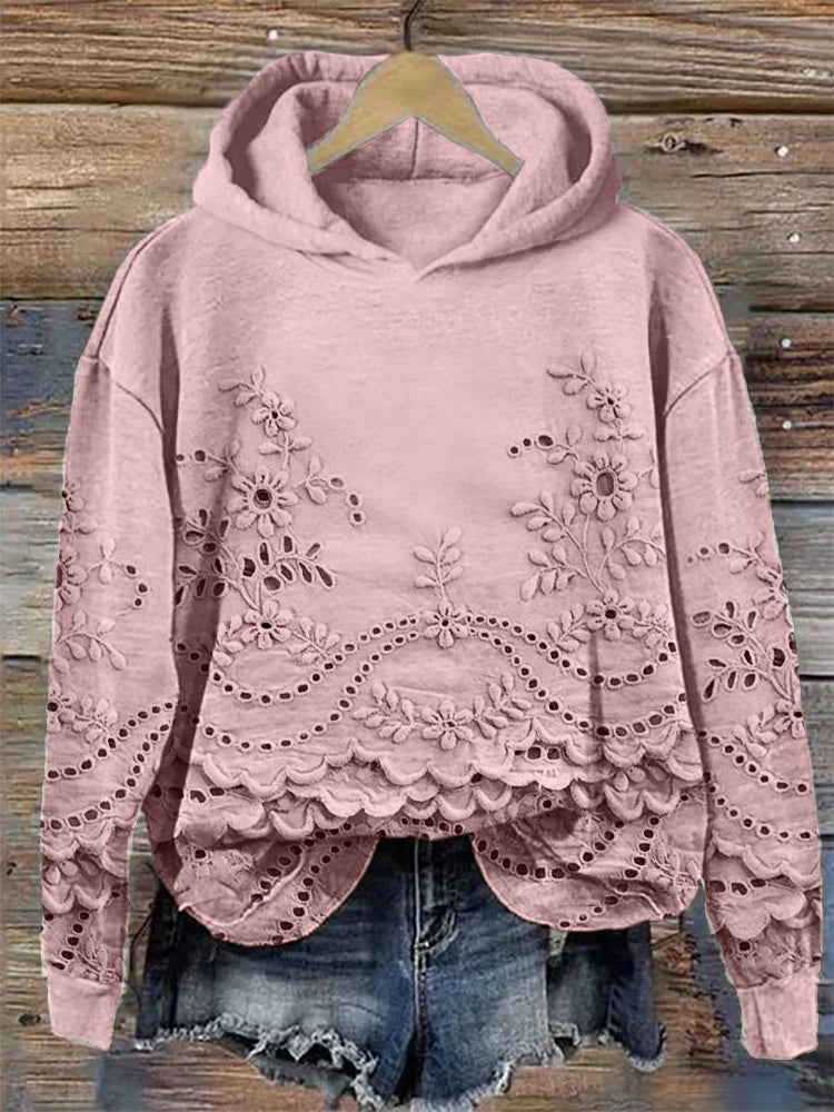Agnieszka | Sweter z koronkowymi detalami